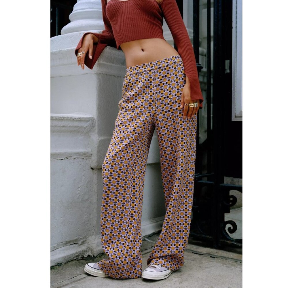 Urban Outfitters Colette Pull On Trouser Pants High Rise Wide Leg Retro Floral M